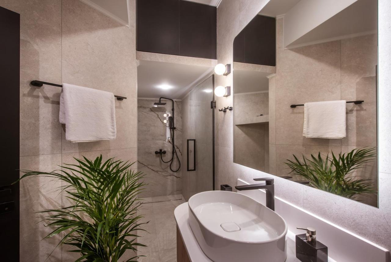 Relaxo Collection Luxury Suites In The Heart Of Heraklion Esterno foto